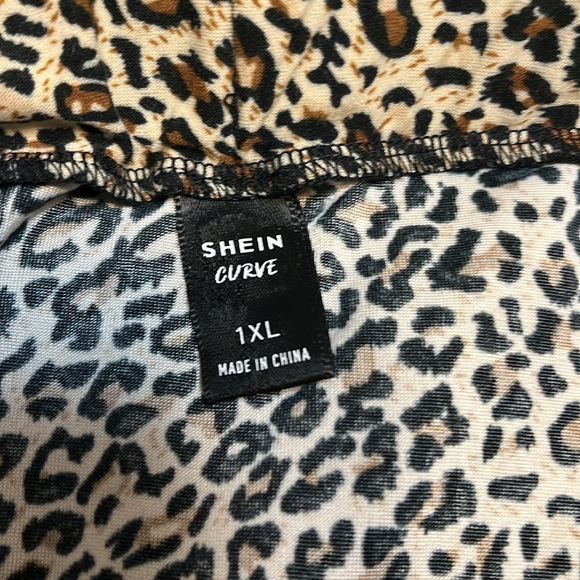SHEIN mini skirt 1XL - Picture 2 of 3
